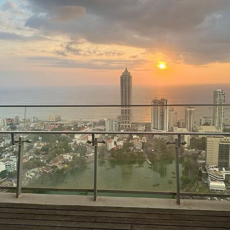 Ferienwohnung Altair Luxury Colombo By Miracle Exterior foto